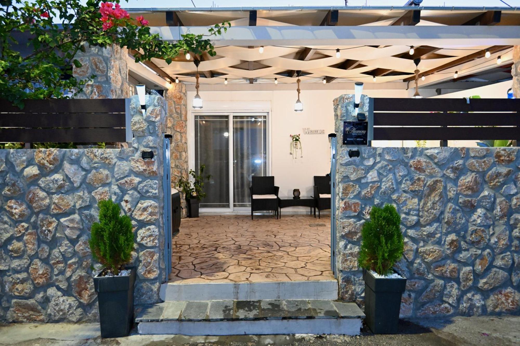 Апартаменты Harmony Seaside House Ялиссос Экстерьер фото